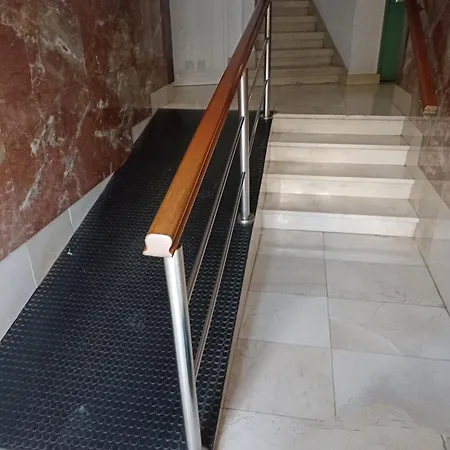 Piso Fofi, Junto A La Playa Baiona