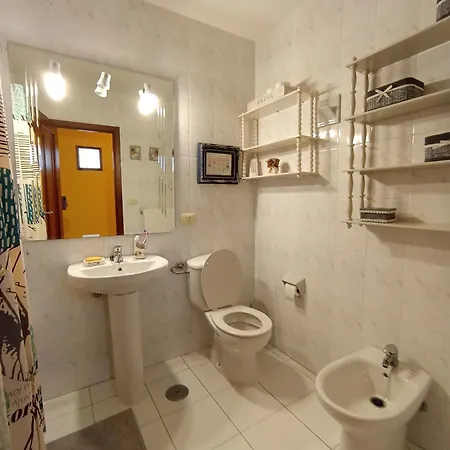 Piso Fofi, Junto A La Playa